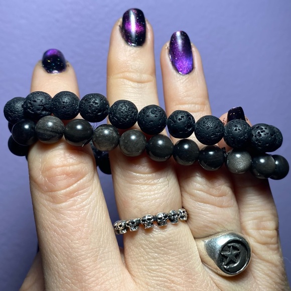 BLACK LAVA STONE STRETCHY NATURAL GEMSTONE BRACELET ~7MM - Picture 5 of 6